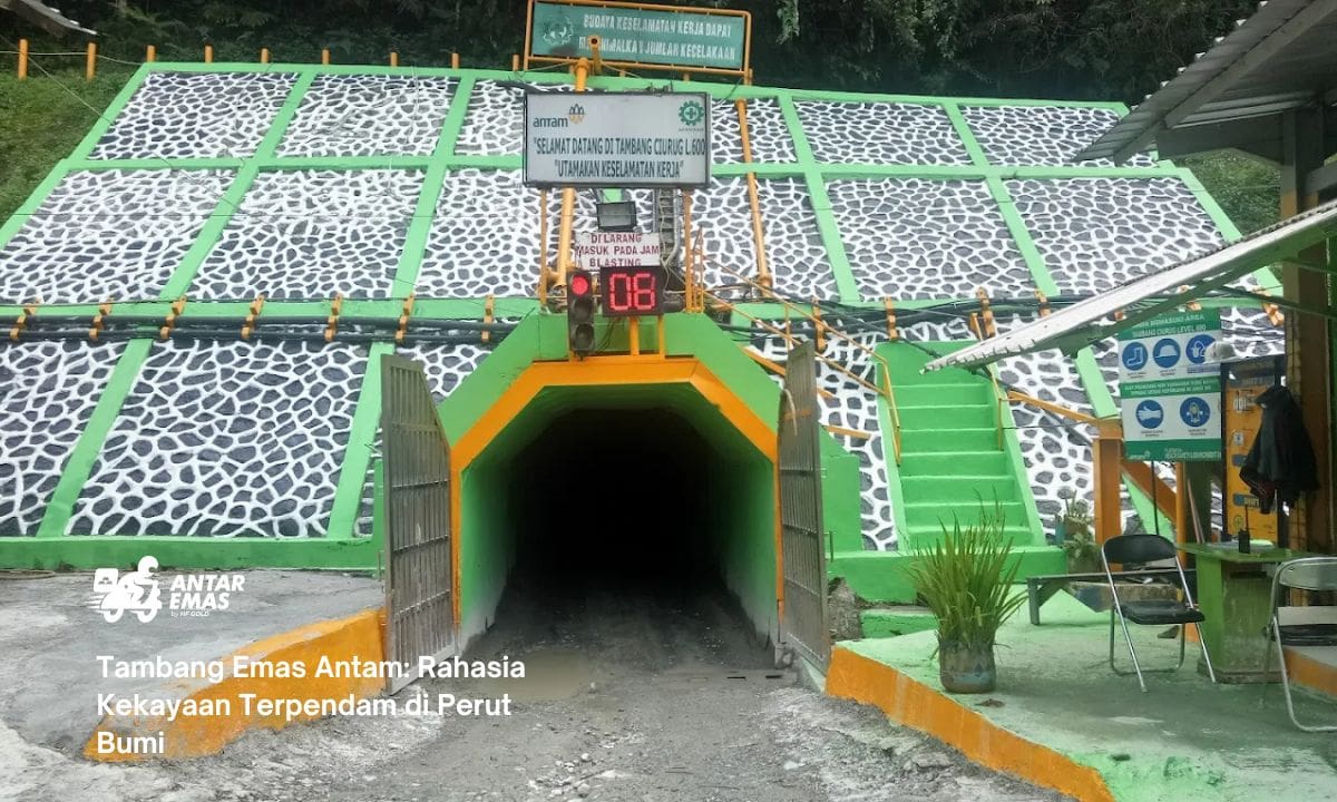 Tambang Emas Antam: Rahasia Kekayaan Terpendam di Perut Bumi